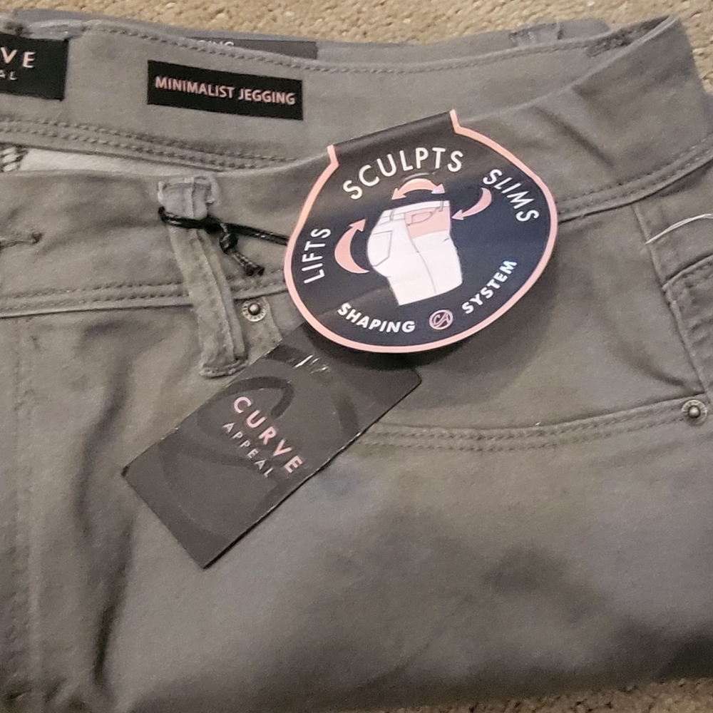 Chic Gray Pants/Jeggings - Picture 8 of 10